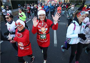 Humanitarna i kostimirana utrka Zagreb Advent Run