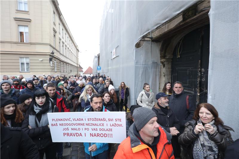 Inicijativa Prava i slobode prosvjeduje na markovom trgu