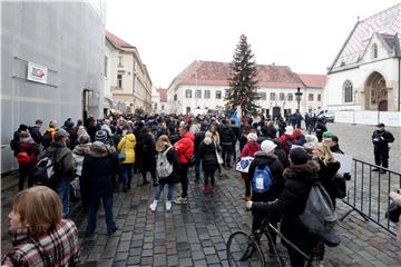 Inicijativa Prava i slobode prosvjeduje na markovom trgu