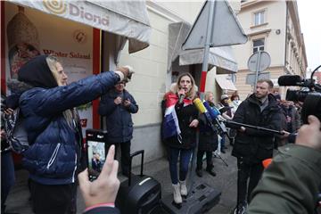 Inicijativa Prava i slobode prosvjeduje na markovom trgu