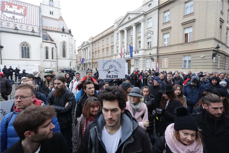 Inicijativa Prava i slobode prosvjeduje na markovom trgu