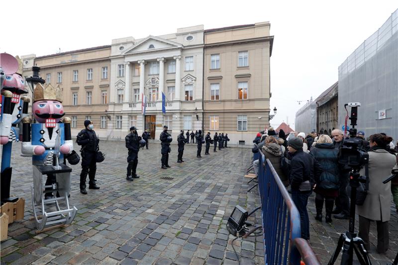 Inicijativa Prava i slobode prosvjeduje na markovom trgu