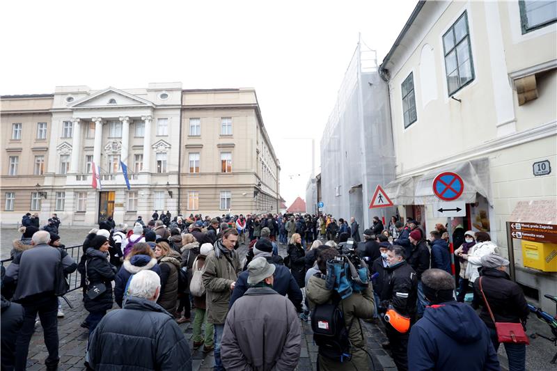 Inicijativa Prava i slobode prosvjeduje na markovom trgu