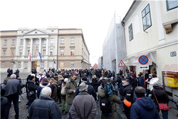 Inicijativa Prava i slobode prosvjeduje na markovom trgu