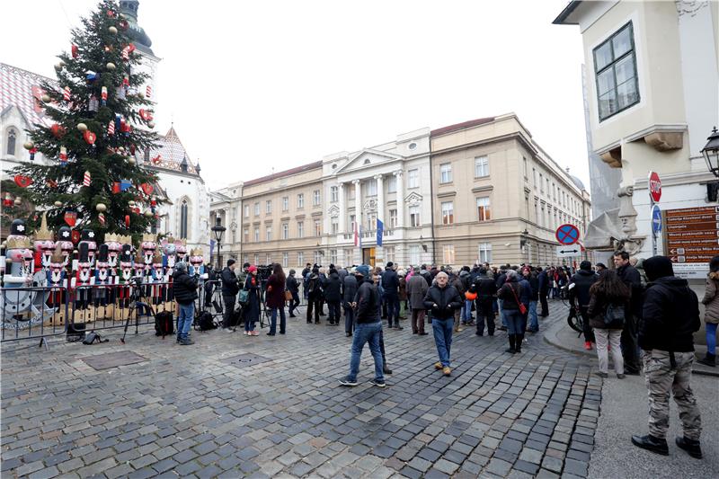 Inicijativa Prava i slobode prosvjeduje na markovom trgu