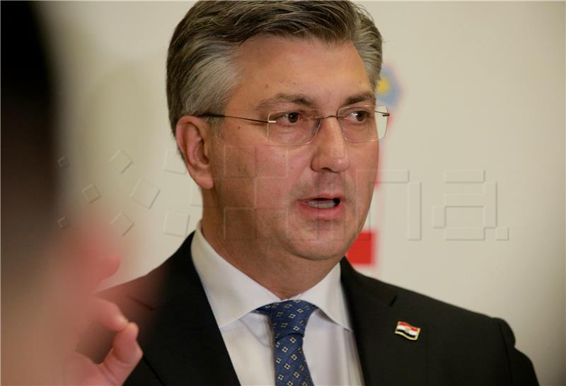 Plenković: Kako Milanović zna ima li Most potpise?