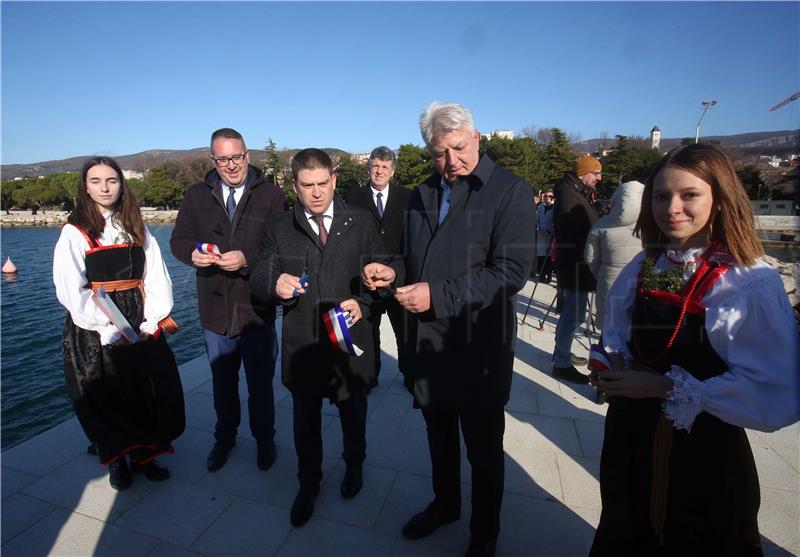 Otvorena dograđena luka Crikvenica