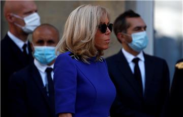 Brigitte Macron pokreće pravni postupak zbog tvrdnji da je transrodna žena