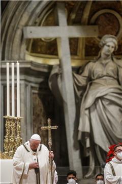 VATICAN CHRISTMAS​ EVE MASS