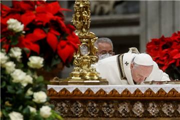 VATICAN CHRISTMAS​ EVE MASS