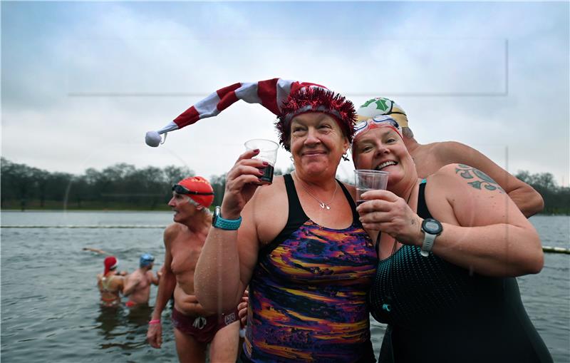 BRITAIN CHRISTMAS SWIMMING