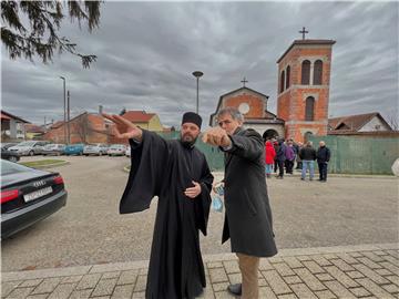 Petrinja: Milošević i Pupovac ispred obnovljenje crkve Sv. Spiridona čestitali Božić