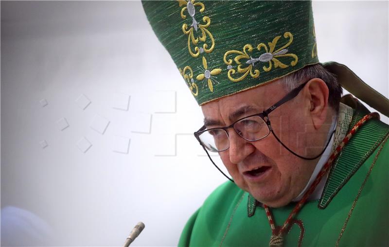 Sarajevo archbishop urges not being dejected, finding courage in faith