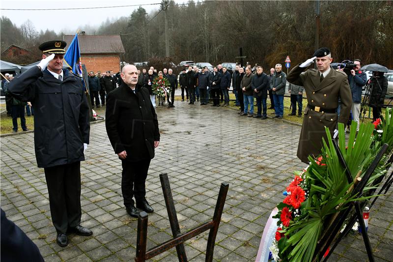 Medved na obilježavanju 30. obljetnice oslobođenja kod Bučja