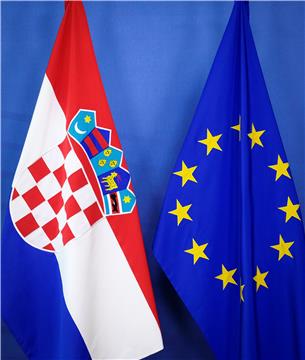 EU i Hrvatska: Na pragu eurozone i šengenskog prostora