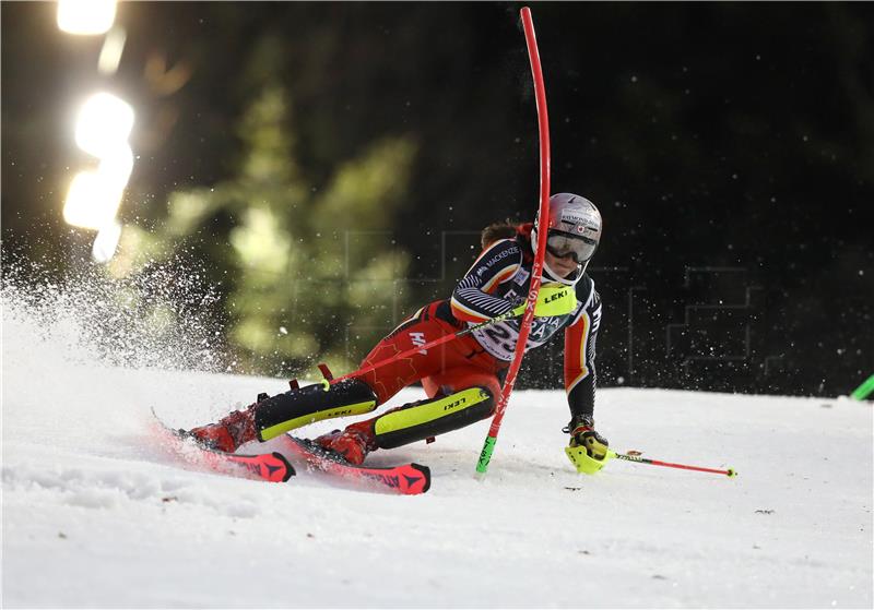 Druga vožnja Snow Queen Trophy 2022