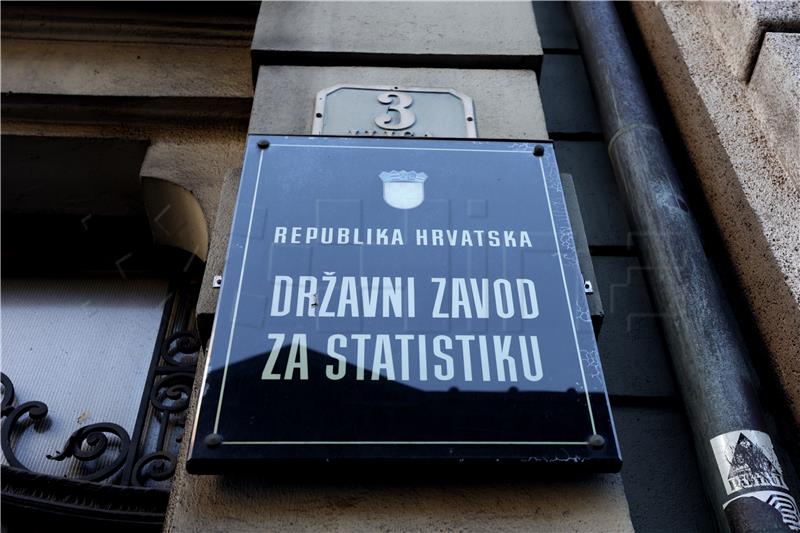 DZS: Izvoz u jedanaest mjeseci lani veći 26,6 posto, uvoz 23,1 posto