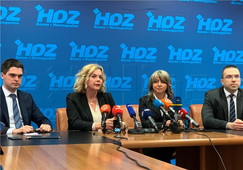 HDZ-ovi europarlamentarci traže jednakopravnost Hrvata i snažnije angažiranje EU