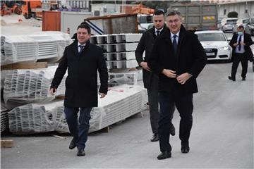 Premijer Plenković obišao gradilište Pelješkog mosta