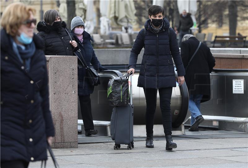 Građani na Trgu kralja Tomislava