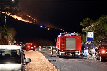 Uhićen muškarac koji se dovodi u vezu s požarom u Lokvi Rogoznici