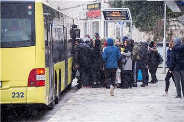 Autobuseri traže isplatu naknade zbog online nastave