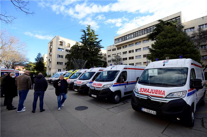 Boban uručio ključeve vozila hitne medicine i sanitetskog prijevoza