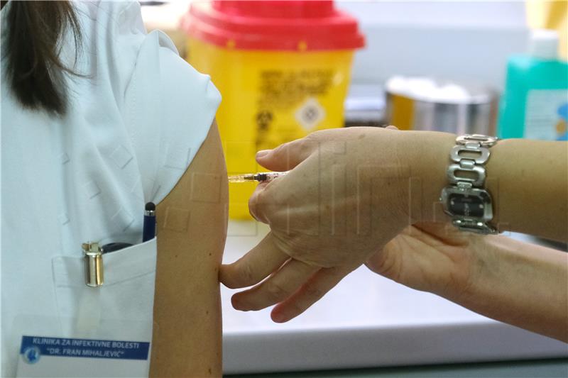 Unvaccinated healthcare workers three times more positive for COVID