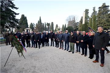 Povodom 29. godišnjice VRO Maslenica '93 položeni vijenci na groblju u Zadru