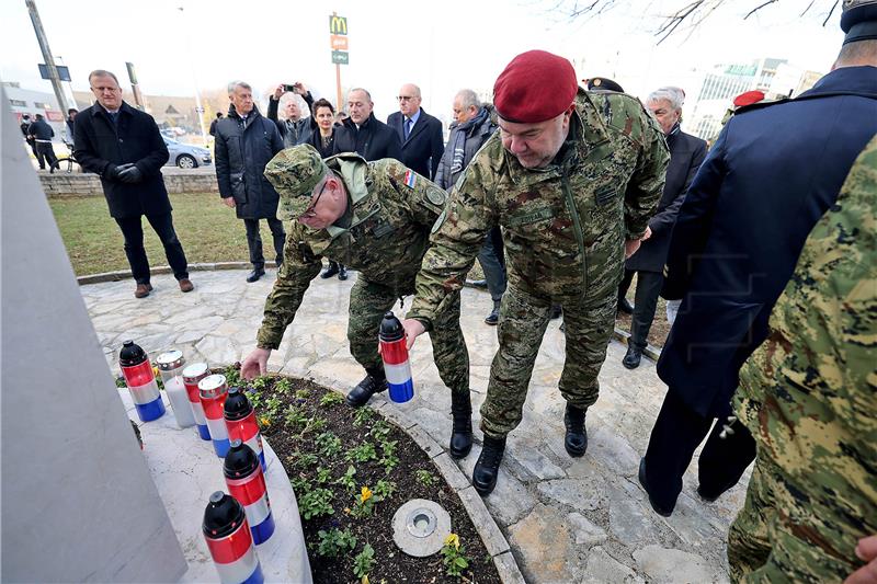 Zadar: Položen vijenac na spomen obilježje gardijske brigade Imotski sokolovi