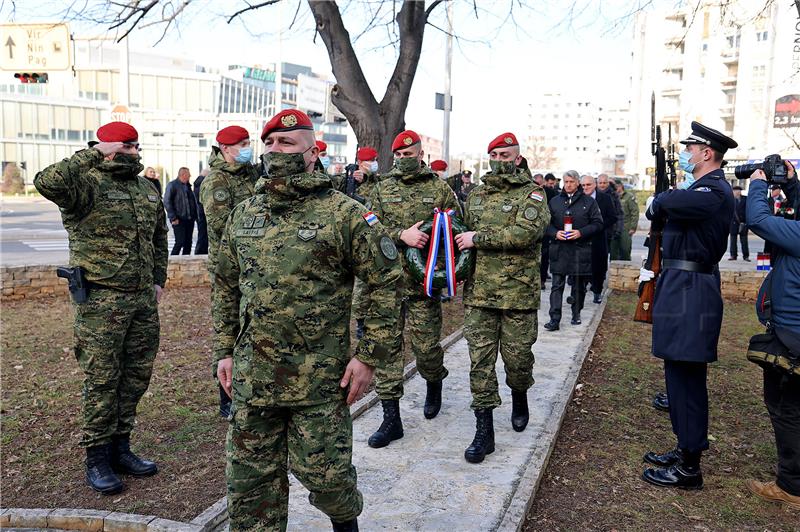 Zadar: Položen vijenac na spomen obilježje gardijske brigade Imotski sokolovi