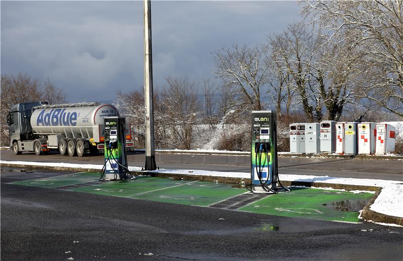 HEP počeo naplaćivati punjenje električnih automobila na nizu lokacija na autocestama