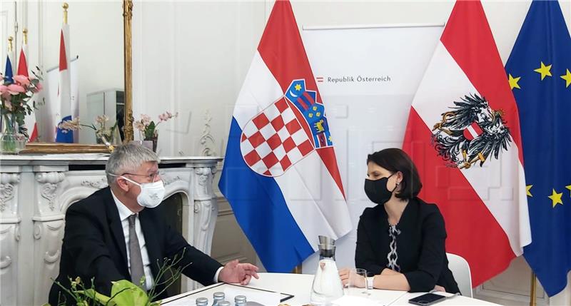 Reiner se sastao sa saveznom ministricom za Europsku uniju i Ustav Republike Austrije