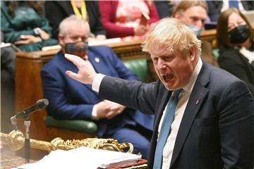 Johnson se ispričao u parlamentu zbog vladinog kršenja covid mjera