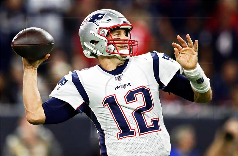 (FILE) USA AMERICAN FOOTBALL TOM BRADY RETIRES