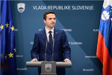 Slovenski ministar obrane: Slovenija neće slati oružje u Ukrajinu 