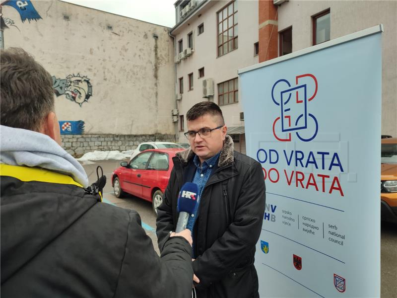 SNV za starije građane Gospića i Lovinca osigurao terenski automobil