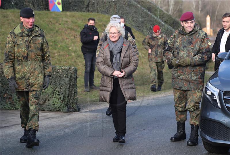 Njemačka u Litvu šalje dodatnih 350 vojnika, a Britanija svojih 350 u Poljsku 