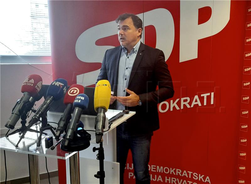 SDP councillor files criminal charges against former Pula Mayor Miletić