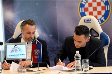 Hajduk predstavio Nikolu Kalinića