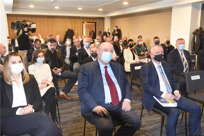 Conference held on how to increase use of timber in construction