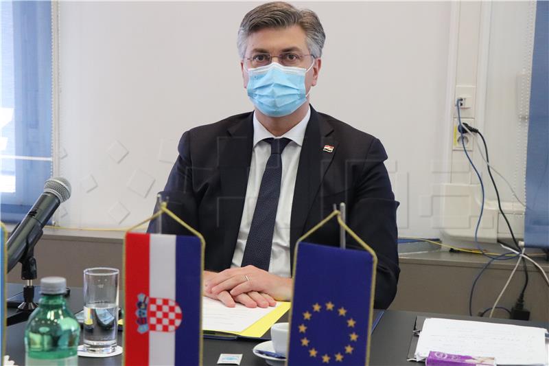 Plenković na Twitteru najavio snažan paket mjera za ublažavanje udara na standard