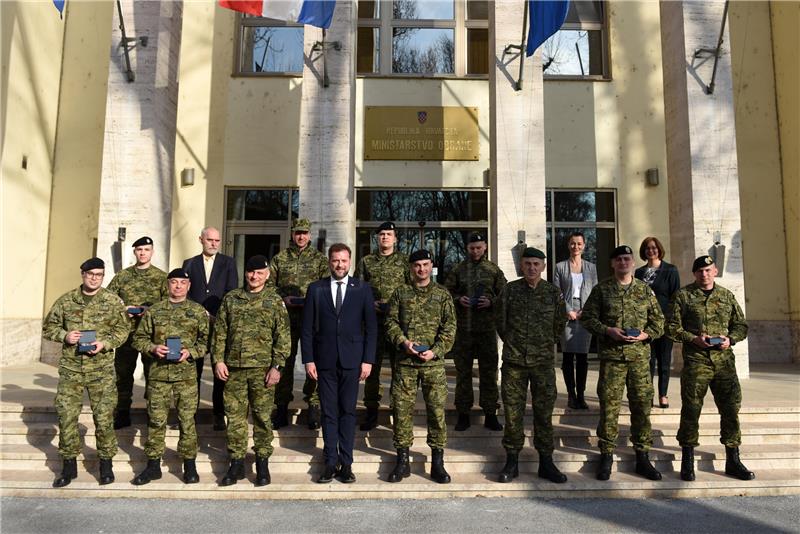 Banožić ponosan na hrvatske vojnike koji su se vratili iz Poljske