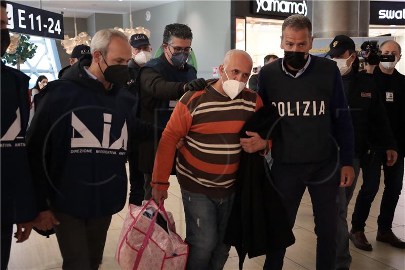 ITALY POLICE MAFIA RETURN