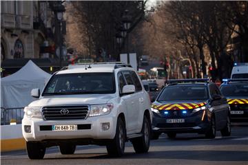 Pariška policija zaustavila 500 vozila koja su se pokušala probiti u grad