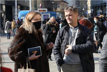 Performans "Milijarda ustaje protiv nasilja nad ženama"