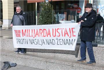 Performans "Milijarda ustaje protiv nasilja nad ženama"