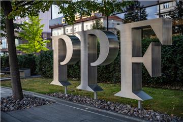 PPF, CME sign agreement to take over RTL Croatia