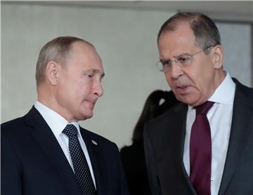 Lavrov traži da Putin dopusti više vremena za diplomaciju u jeku ukrajinske krize