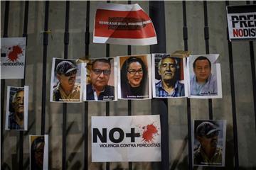 MEXICO PRESS PROTEST